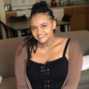 Meet your Posher, Mikaela